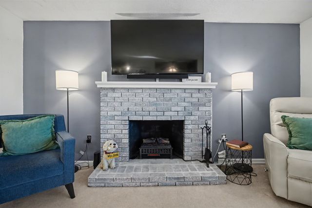 42 Kendall Pond Road, Derry, NH 03038