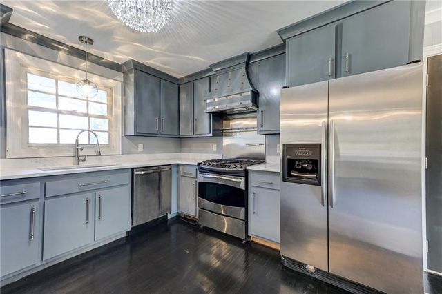 2325 Elmwood SE Circle, Atlanta, GA 30339