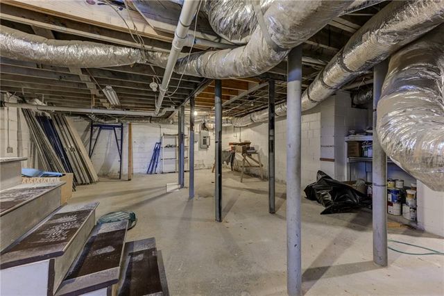 2325 Elmwood SE Circle, Atlanta, GA 30339