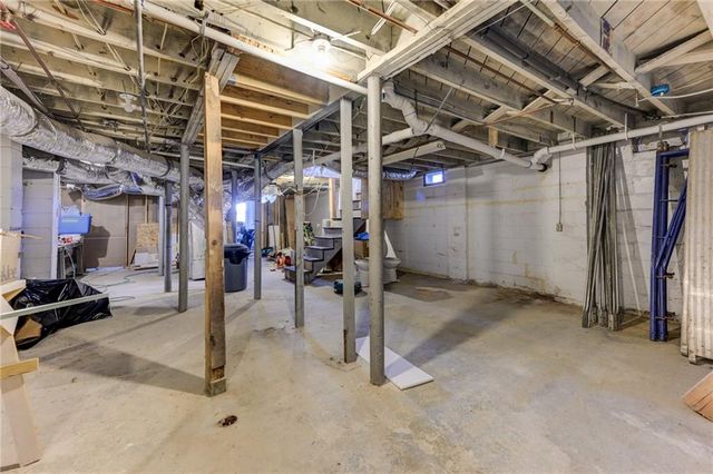 2325 Elmwood SE Circle, Atlanta, GA 30339