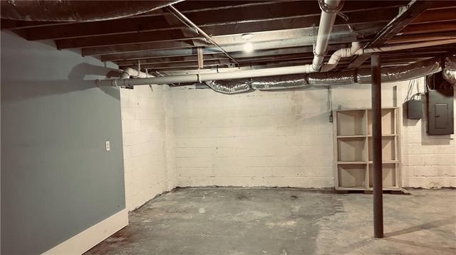 2325 Elmwood SE Circle, Atlanta, GA 30339