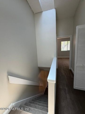 8300 PLAZA GATE Lane 1193, Jacksonville, FL 32217