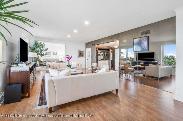 150 Bradley 0403 Place 403, Palm Beach, FL 33480