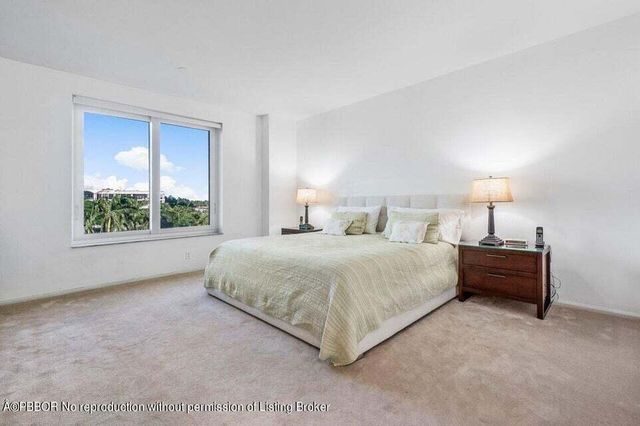 150 Bradley 0403 Place 403, Palm Beach, FL 33480