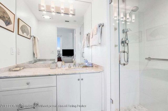 150 Bradley 0403 Place 403, Palm Beach, FL 33480