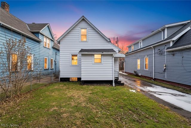 3704 E 52nd Street, Cleveland, OH 44105