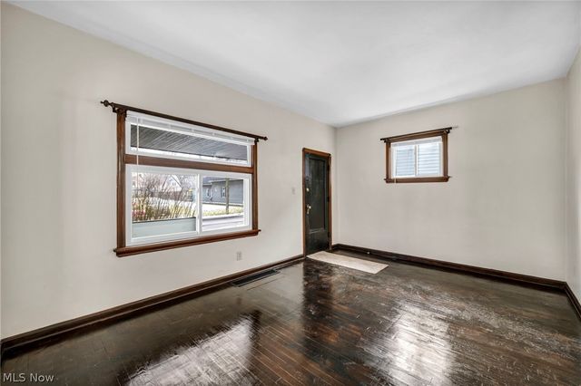 3704 E 52nd Street, Cleveland, OH 44105