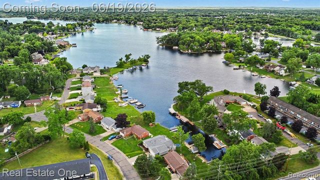 2445 Ethel Drive, Wolverine Lake, MI 48390