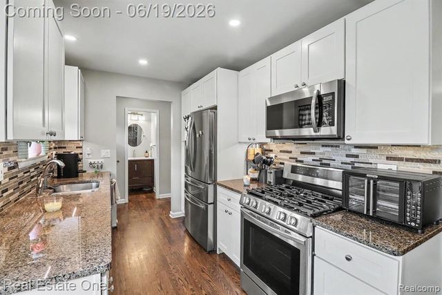 2445 Ethel Drive, Wolverine Lake, MI 48390
