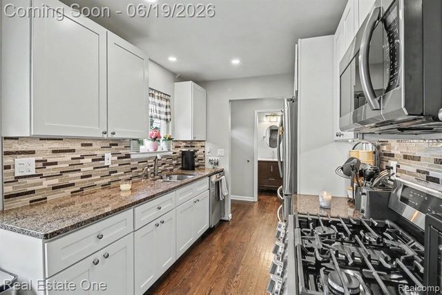 2445 Ethel Drive, Wolverine Lake, MI 48390