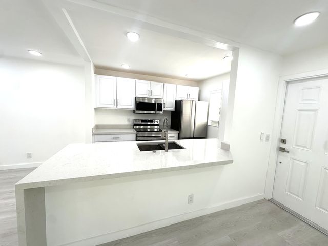 887 North Drive A, Delray Beach, FL 33445