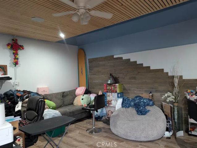 13107 Del Sur, San Fernando, CA 91340