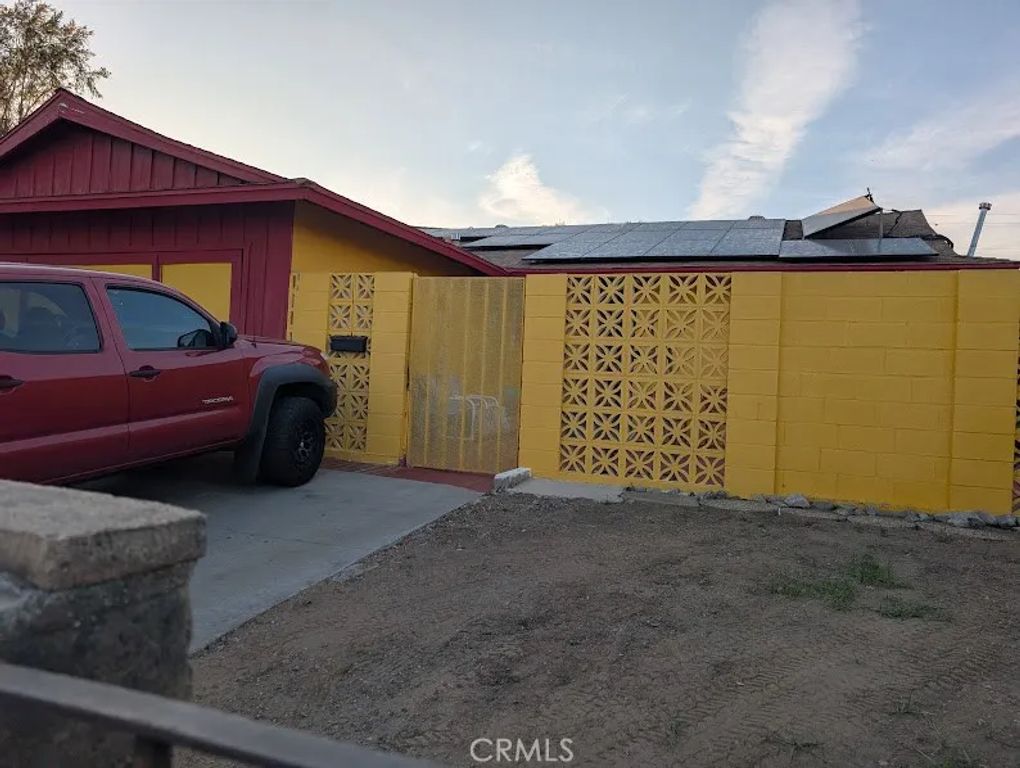 13107 Del Sur, San Fernando, CA 91340