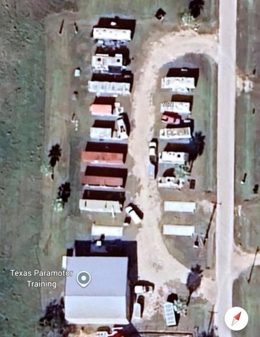 1021 N Tinkle Lane, Crystal Beach, TX 77650