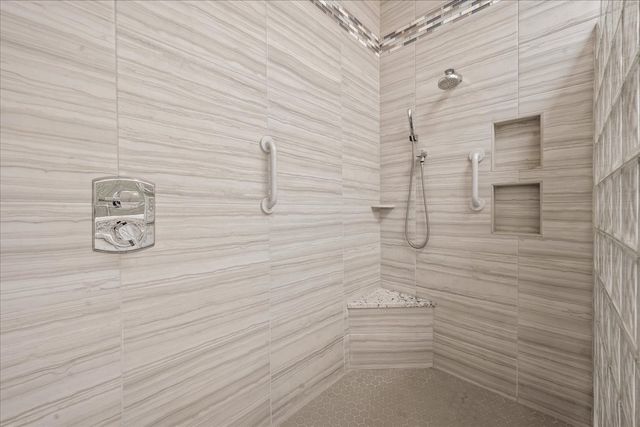 23 Heritage Drive, Highland Park, IL 60035