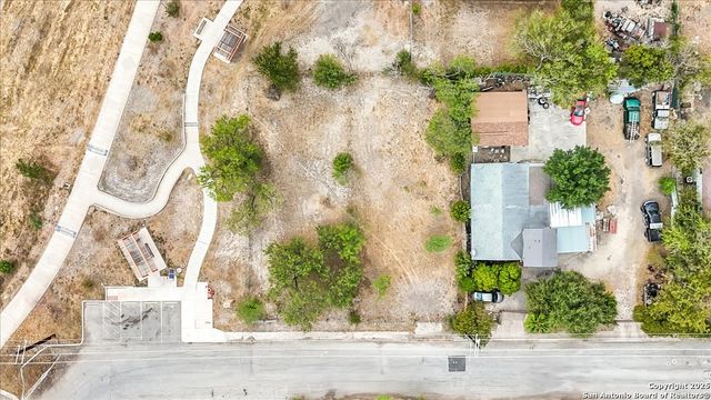 331 N San Ignacio, San Antonio, TX 78237