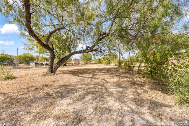 331 N San Ignacio, San Antonio, TX 78237