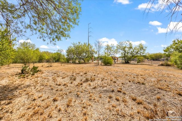 331 N San Ignacio, San Antonio, TX 78237