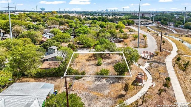 331 N San Ignacio, San Antonio, TX 78237