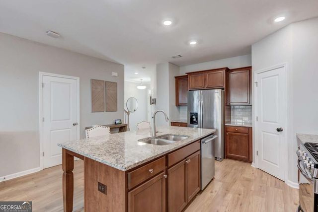 1182 Lanier Willow Path, Buford, GA 30518