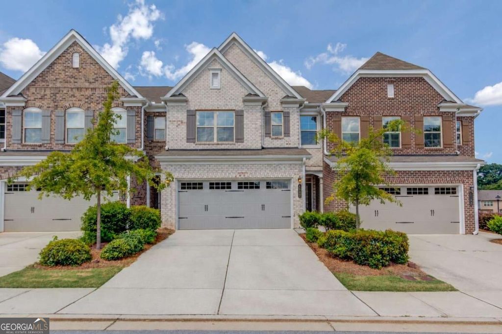 1182 Lanier Willow Path, Buford, GA 30518