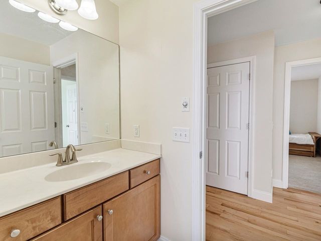 144 Royal Drive, South Burlington, VT 05403