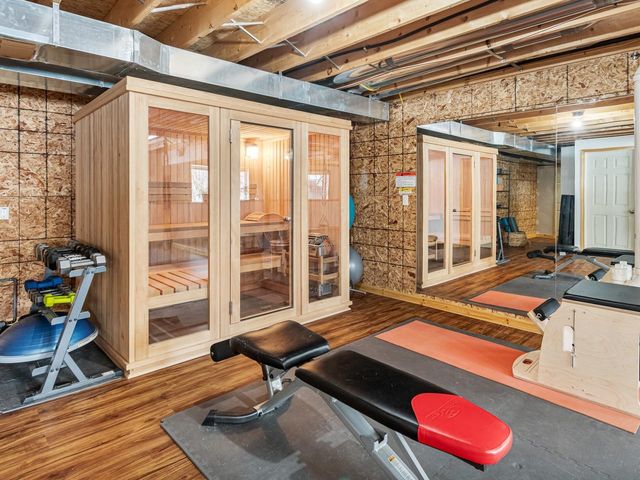 144 Royal Drive, South Burlington, VT 05403