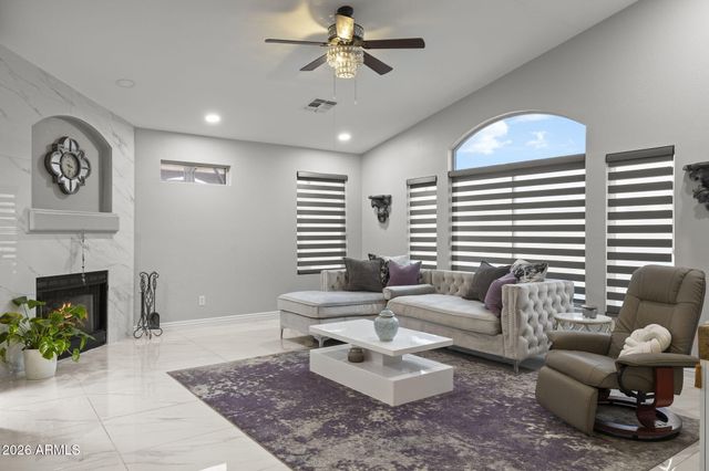 2011 E RENEE Drive, Phoenix, AZ 85024