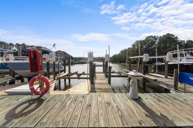 4068 Spinnaker Dr 202, Gulf Shores, AL 36542