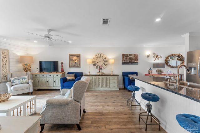 4068 Spinnaker Dr 202, Gulf Shores, AL 36542