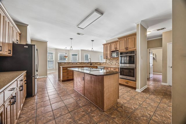1928 SHEPARDS BUSH DR, Germantown, TN 38139
