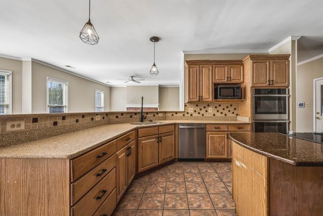 1928 SHEPARDS BUSH DR, Germantown, TN 38139