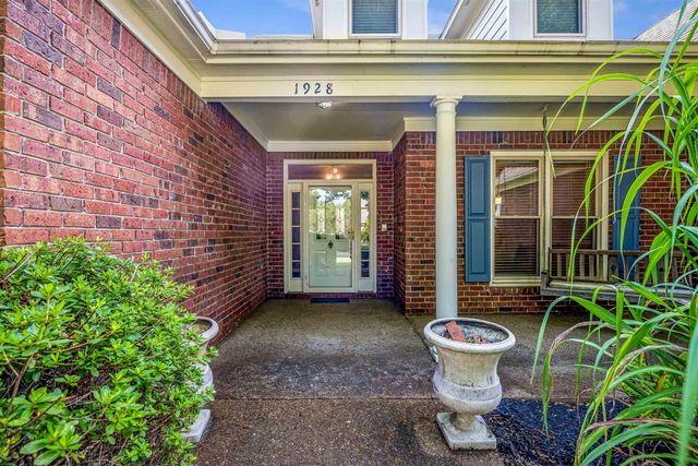 1928 SHEPARDS BUSH DR, Germantown, TN 38139