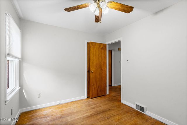 1246 Sumner Avenue, Schenectady, NY 12309
