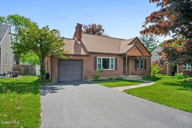 1246 Sumner Avenue, Schenectady, NY 12309
