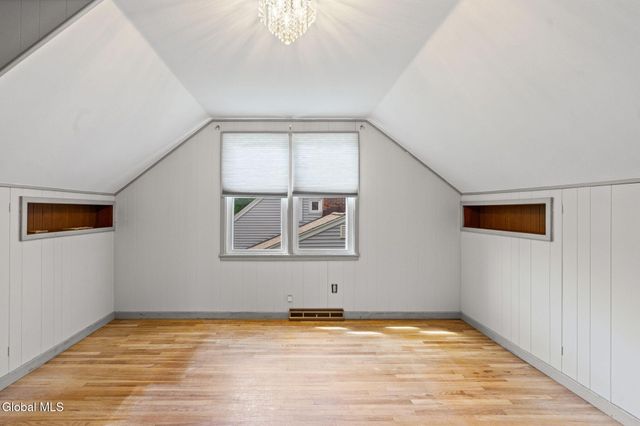 1246 Sumner Avenue, Schenectady, NY 12309