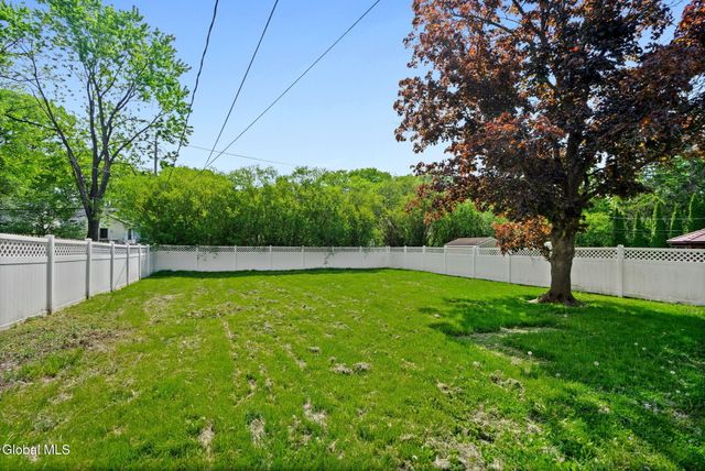 1246 Sumner Avenue, Schenectady, NY 12309