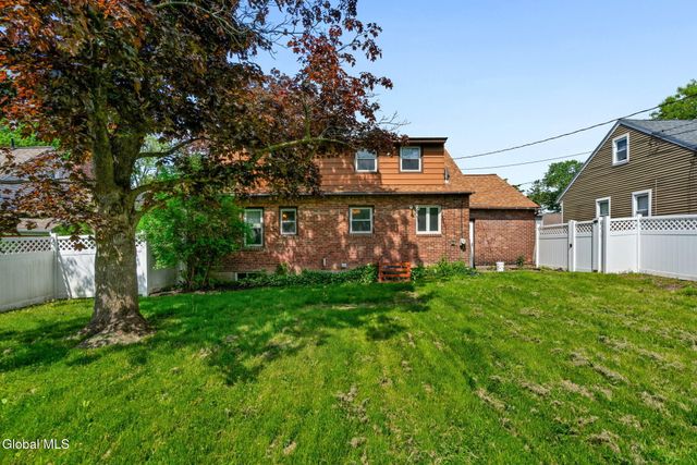 1246 Sumner Avenue, Schenectady, NY 12309