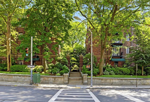 20 N Broadway O-373, White Plains, NY 10601
