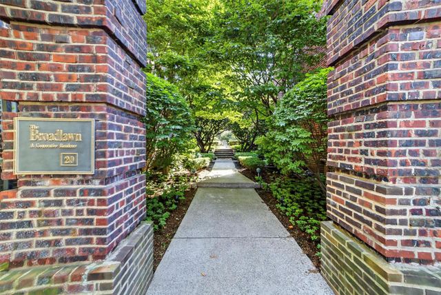 20 N Broadway O-373, White Plains, NY 10601