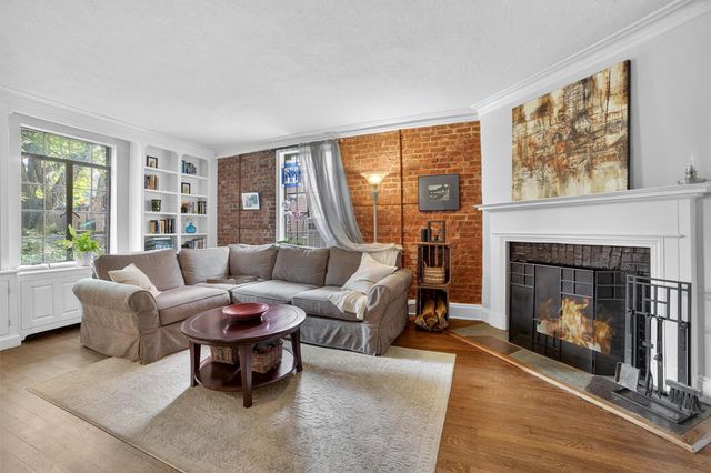 20 N Broadway O-373, White Plains, NY 10601