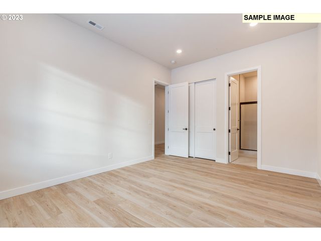 3440 W 4TH St, Washougal, WA 98671