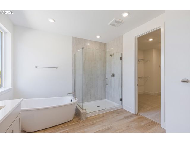 3440 W 4TH St, Washougal, WA 98671