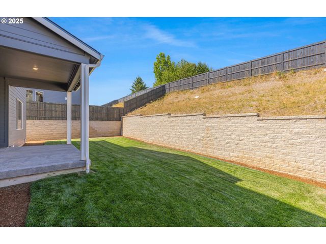 3440 W 4TH St, Washougal, WA 98671