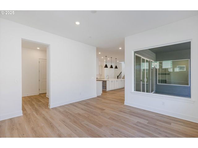 3440 W 4TH St, Washougal, WA 98671