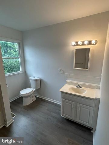 226 MULBERRY ST, Steelton, PA 17113