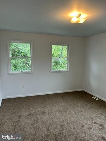 226 MULBERRY ST, Steelton, PA 17113