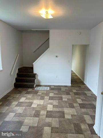 226 MULBERRY ST, Steelton, PA 17113
