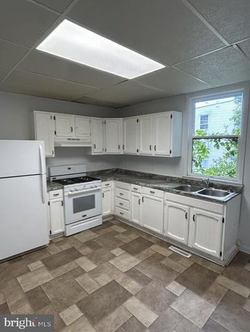226 MULBERRY ST, Steelton, PA 17113