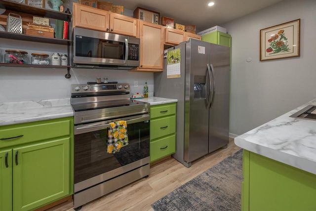 1363 Josephine STREET #E, Waukesha, WI 53186